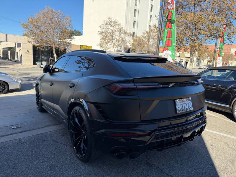 2023 Lamborghini Urus S