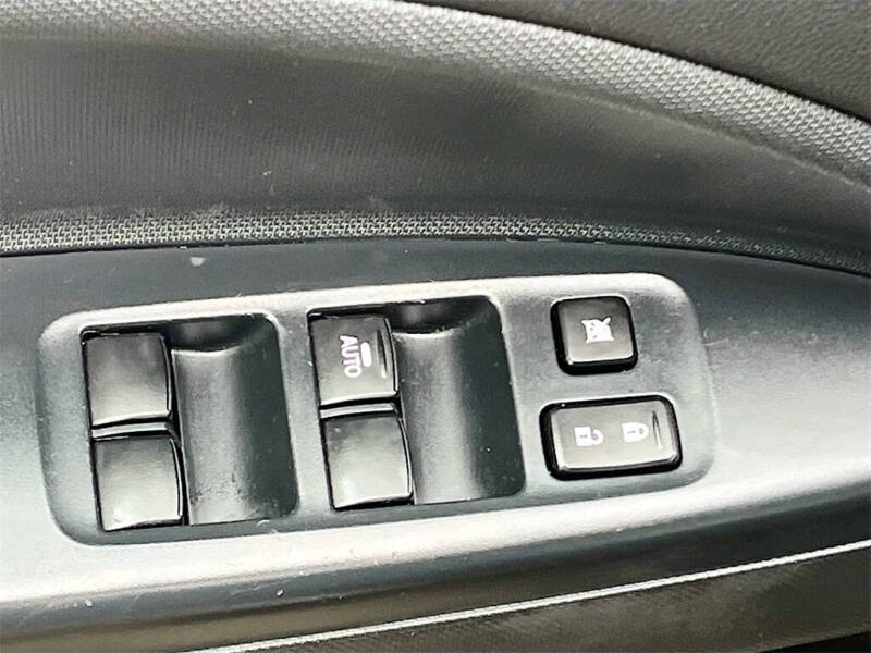 2024 Mitsubishi Mirage LE