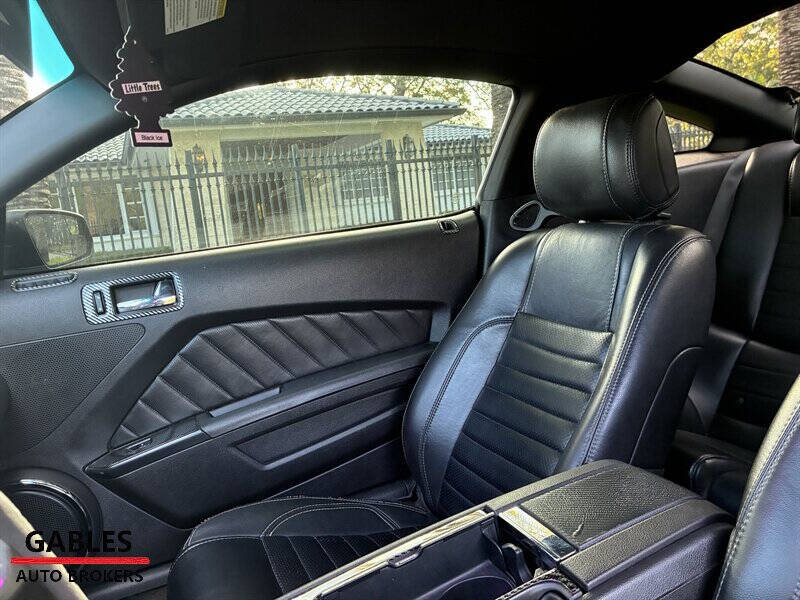2014 Ford Mustang V6