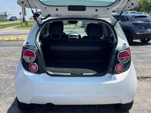 2016 Chevrolet Sonic LT Auto