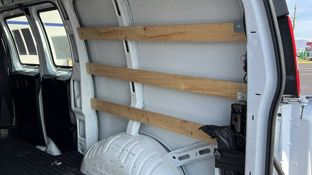2024 Chevrolet Express 2500