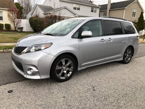 2012 Toyota Sienna for sale at Baldwin Auto Sales Inc in Baldwin NY