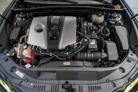 2020 Lexus ES 300h Ultra Luxury