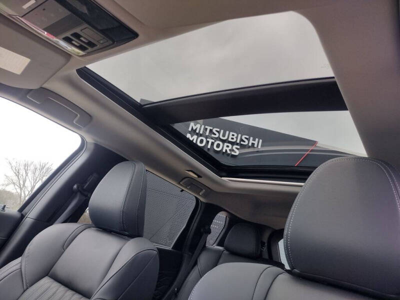2026 Mitsubishi Outlander SEL