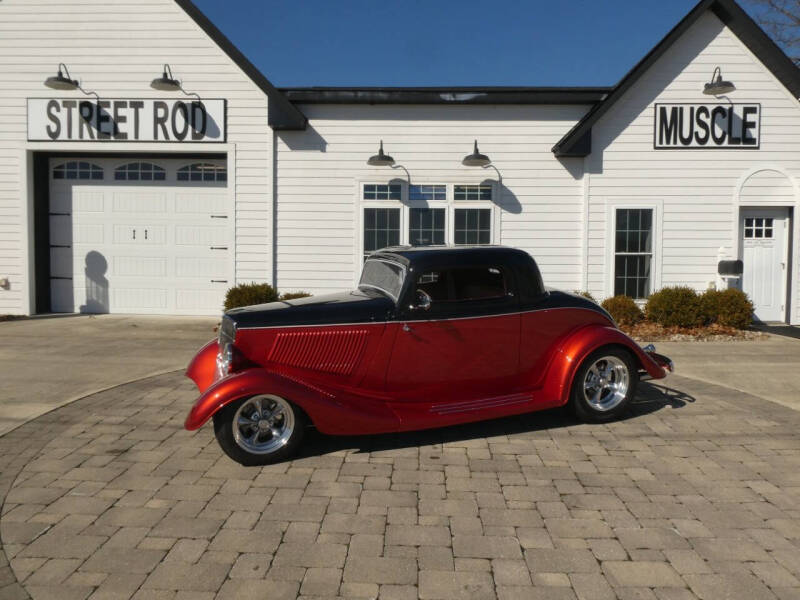1933 Ford Custom Deluxe