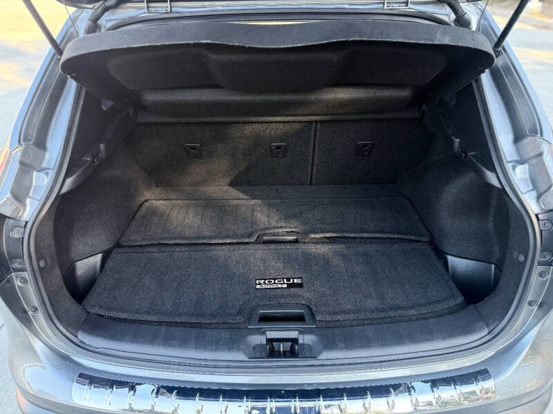 2017 Nissan Rogue Sport SV