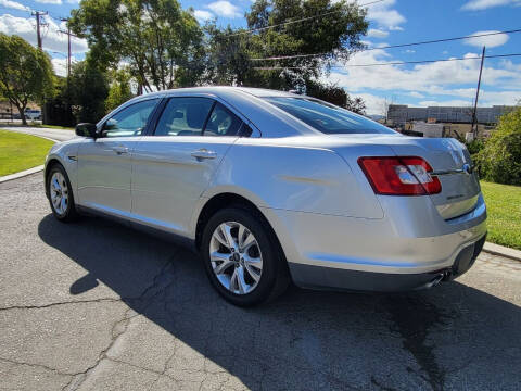 2010 Ford Taurus SEL