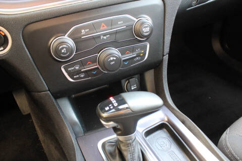 2016 Dodge Charger SE