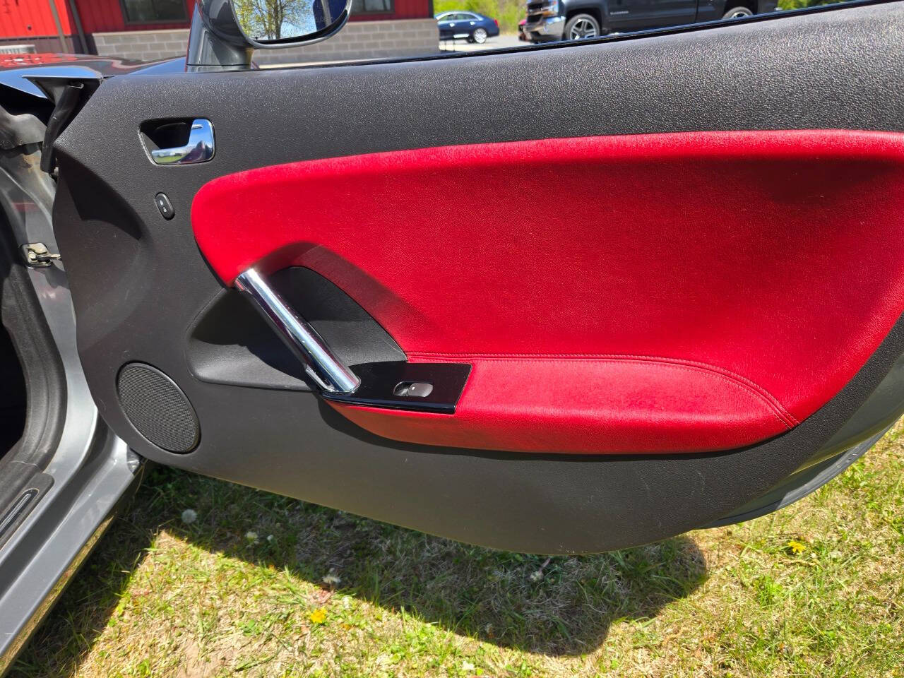 2007 Saturn SKY 102