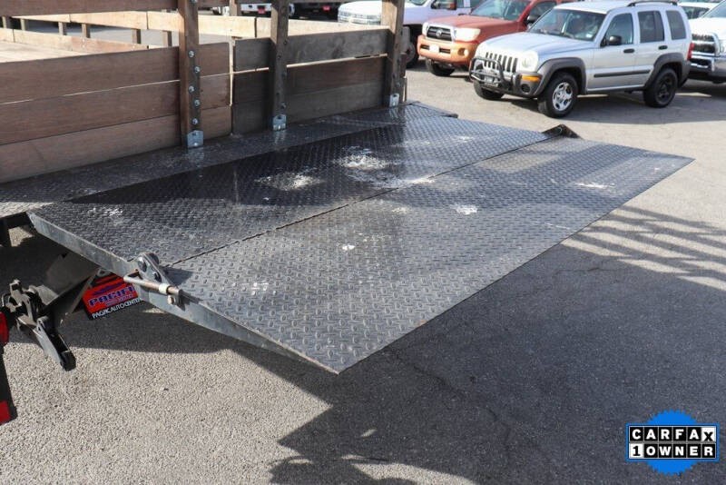 2019 Freightliner M2 106