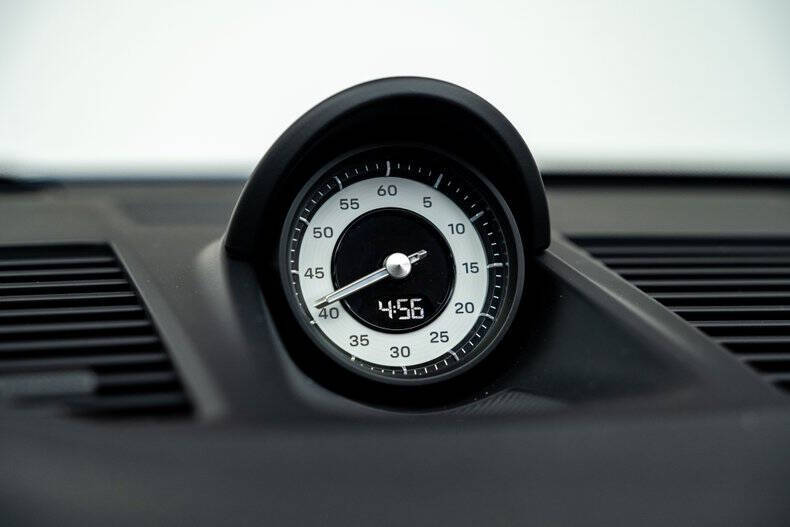 2026 Porsche 911 Carrera T