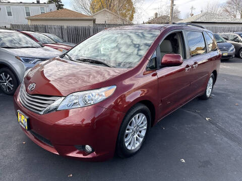 2015 Toyota Sienna XLE 8-Passenger