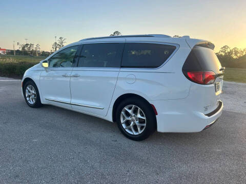 2018 Chrysler Pacifica Touring L Plus