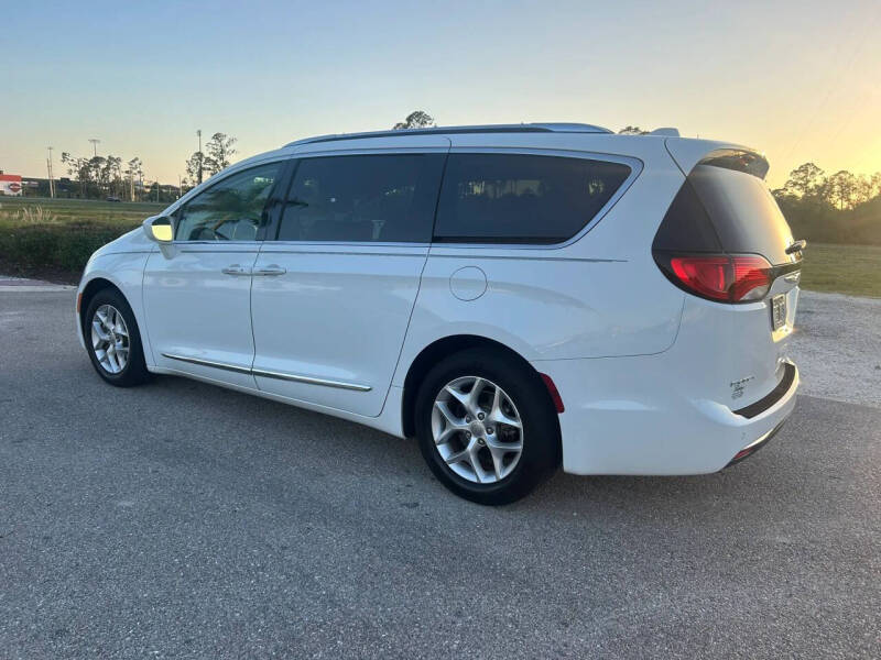 2018 Chrysler Pacifica Touring L Plus