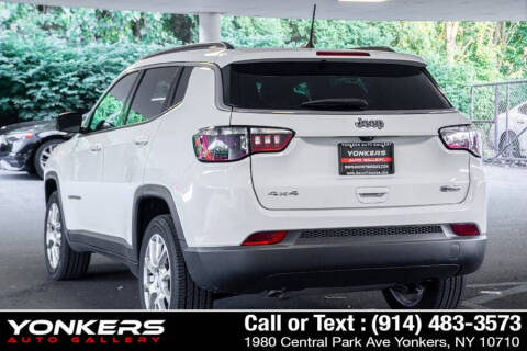 2023 Jeep Compass Latitude Lux