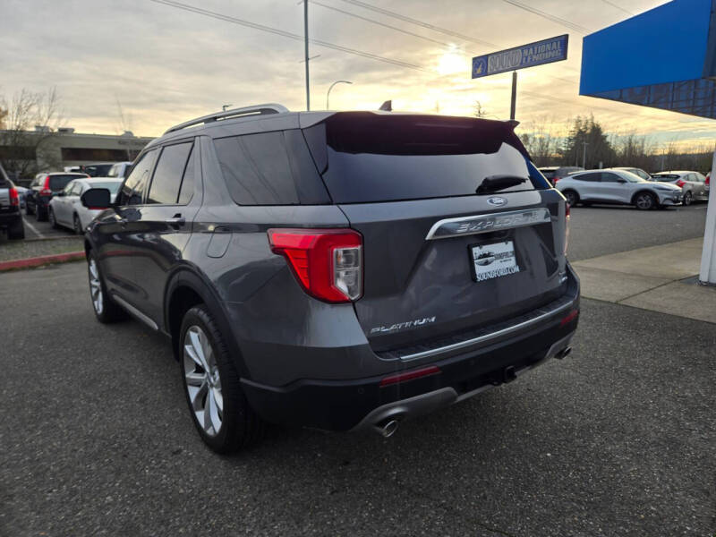 2022 Ford Explorer Hybrid Platinum