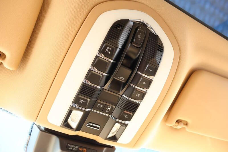 2016 Porsche Macan S