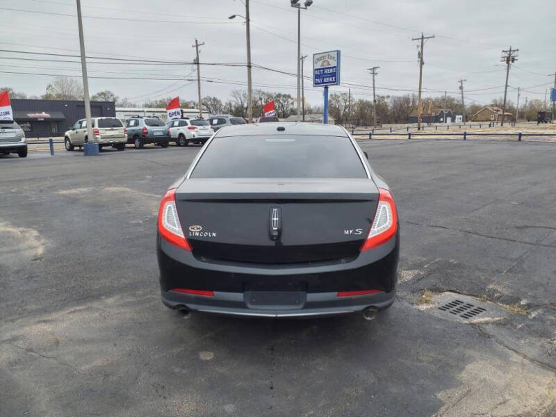 2013 Lincoln MKS