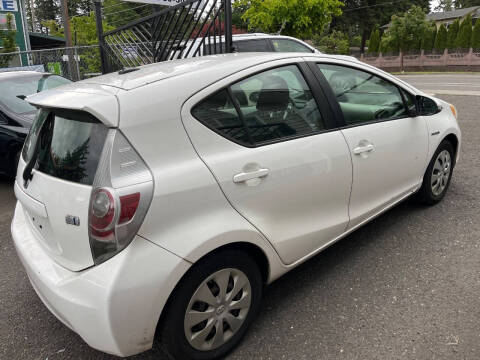 2012 Toyota Prius c Three