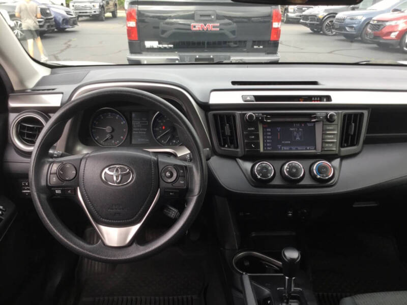 2017 Toyota RAV4 LE