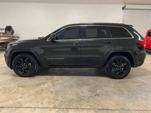 2013 Jeep Grand Cherokee for sale at Daniel Used Auto Sales in Dallas GA
