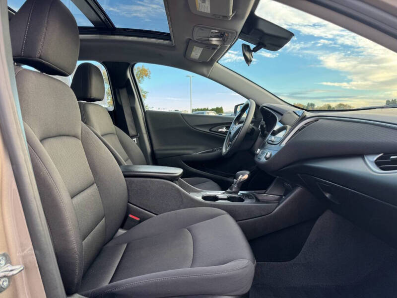 2024 Chevrolet Malibu LT