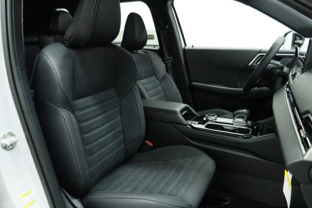 2026 Mitsubishi Outlander LE