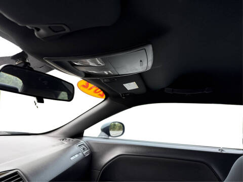 2012 Dodge Challenger SXT Plus