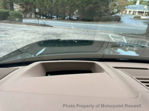 2025 Land Rover Range Rover P615 SV LWB