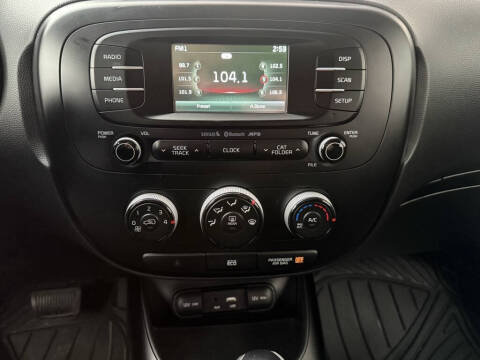 2016 Kia Soul +