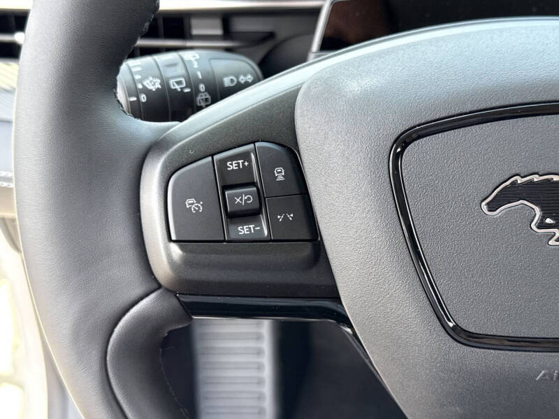 2025 Ford Mustang Mach-E Select