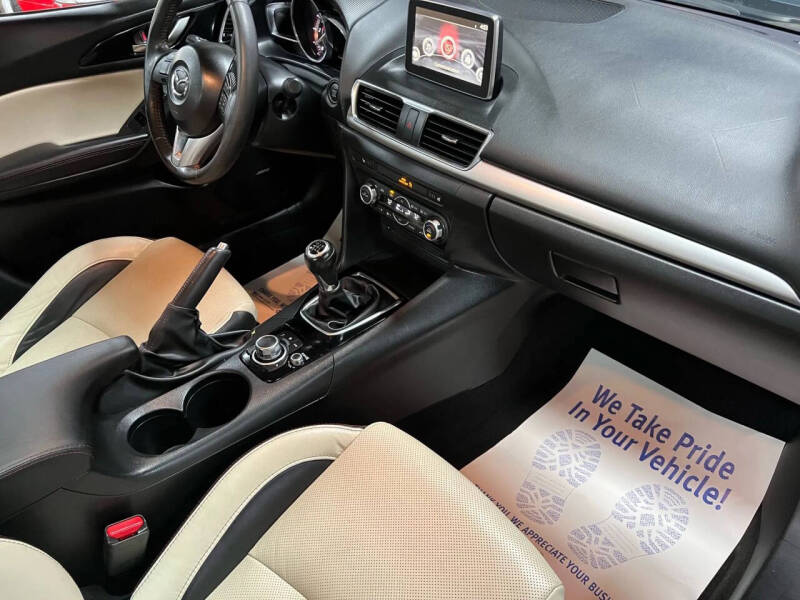 2015 Mazda MAZDA3 s Grand Touring