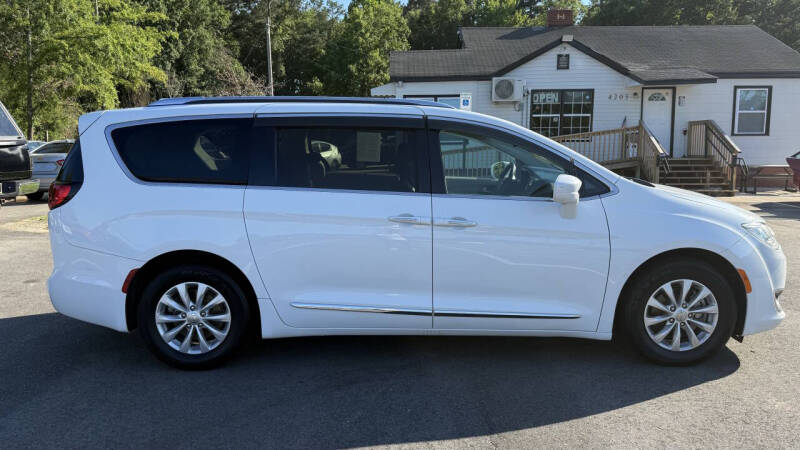 2019 Chrysler Pacifica Touring L
