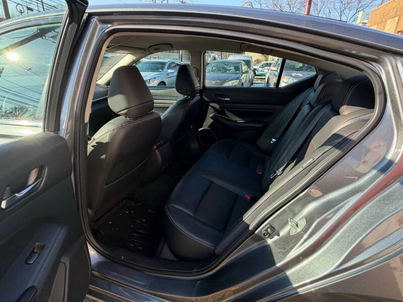 2019 Nissan Altima 2.5 SR