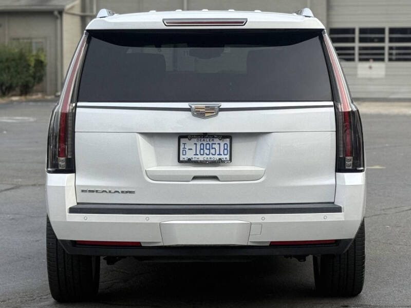 2016 Cadillac Escalade Platinum