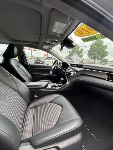 2019 Toyota Camry Hybrid