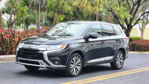 2019 Mitsubishi Outlander for sale at Maxicars Auto Sales in West Park FL