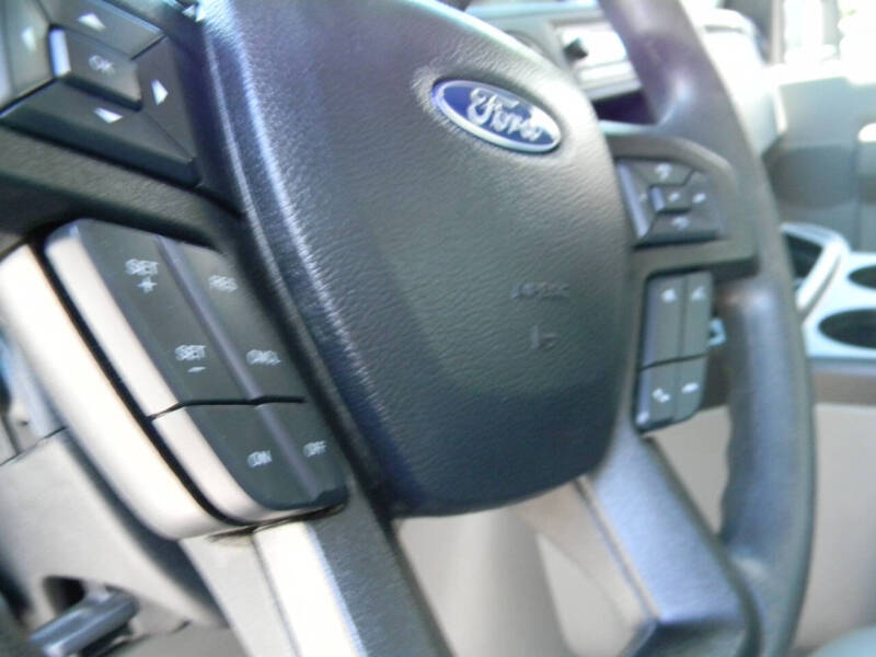 2024 Ford E-350