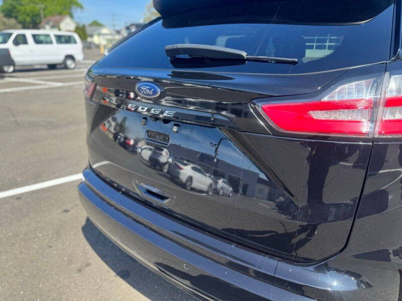 2022 Ford Edge ST-Line