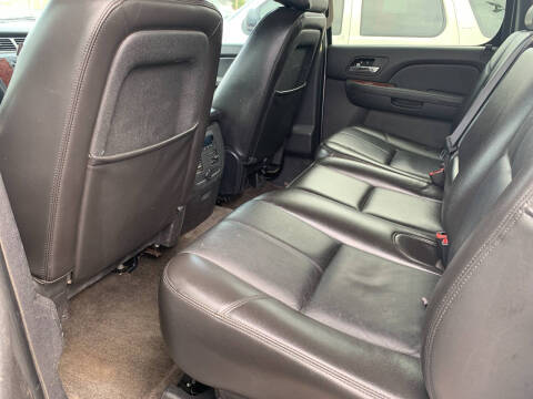 2011 Chevrolet Avalanche LT