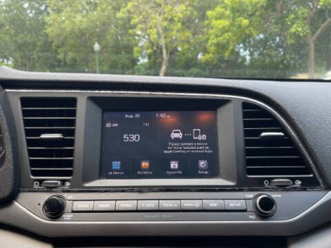 2018 Hyundai Elantra