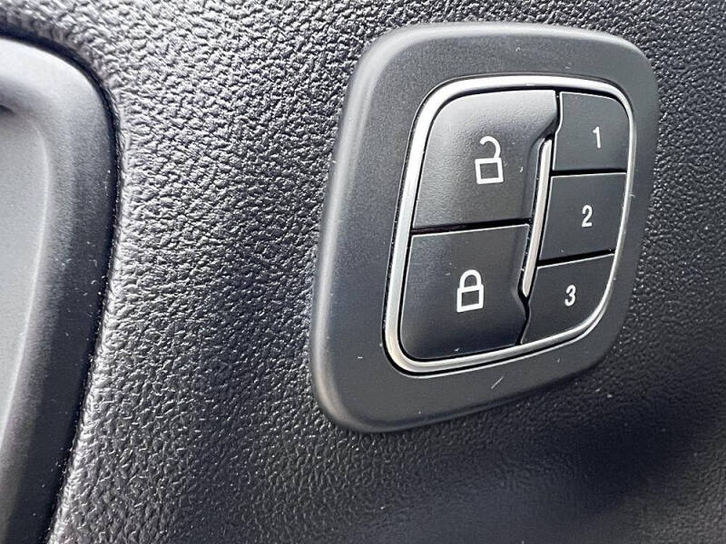 2020 Ford Escape Hybrid Titanium