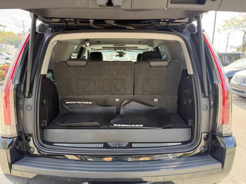 2017 Cadillac Escalade Luxury