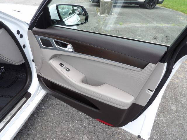 2017 Genesis G80