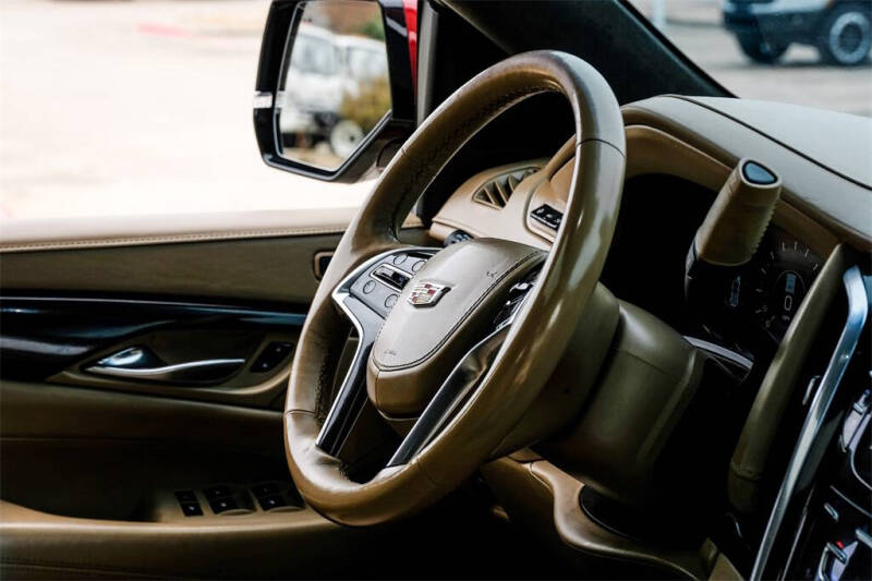 2019 Cadillac Escalade Platinum