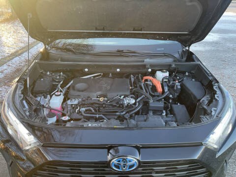 2024 Toyota RAV4 Hybrid LE