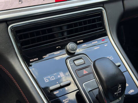 2020 Porsche Panamera GTS