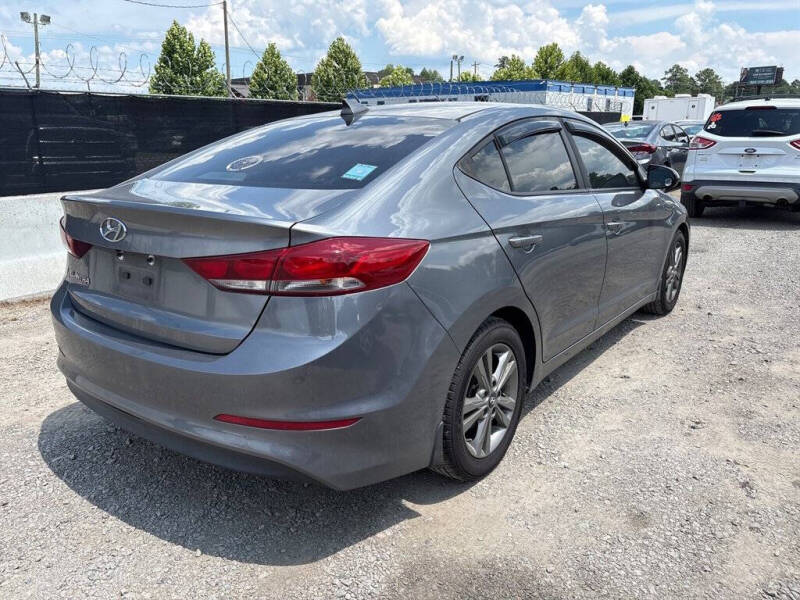 2018 Hyundai Elantra