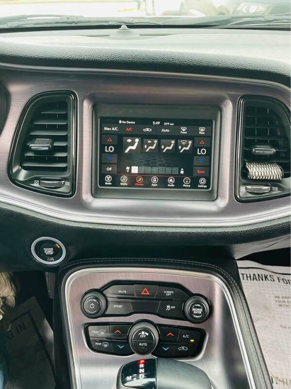 2018 Dodge Challenger SXT