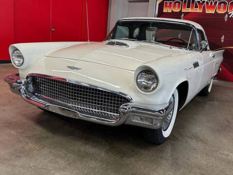 1957 Ford Thunderbird